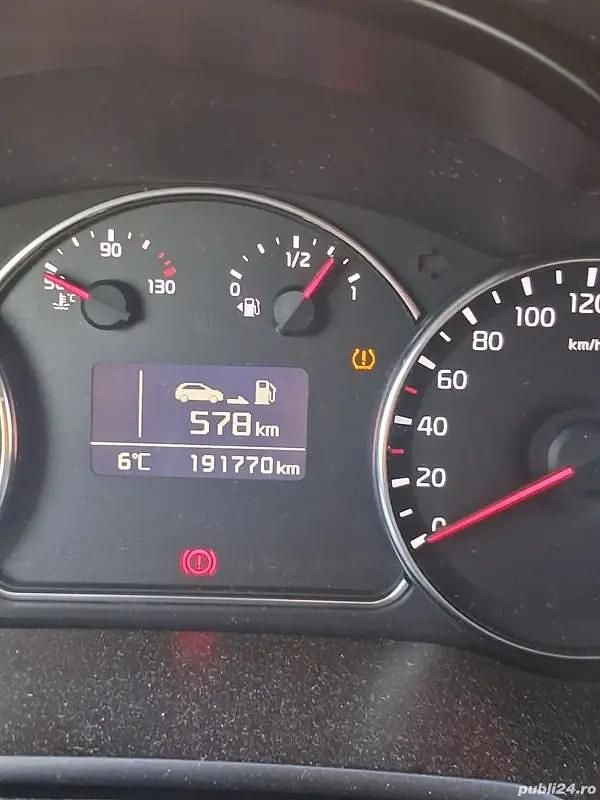 Second-hand Kia Carens 85 CP (62 kW) 2017 Monovolum