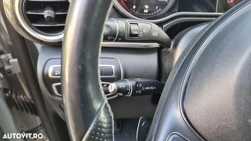 Second-hand Mercedes V250 190 CP (139 kW) 2018 Culoaregri Monovolum