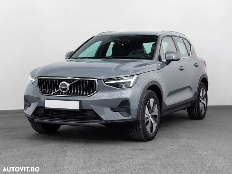Gri Utilizat 2024 Volvo XC40 SUV | 44.500 EUR (Scump) - Imagine 1/4
