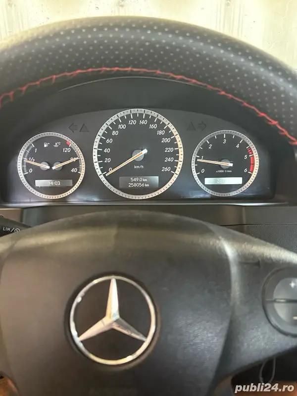 Second-hand Mercedes C200 136 CP (100 kW) 2008 Berlinǎ