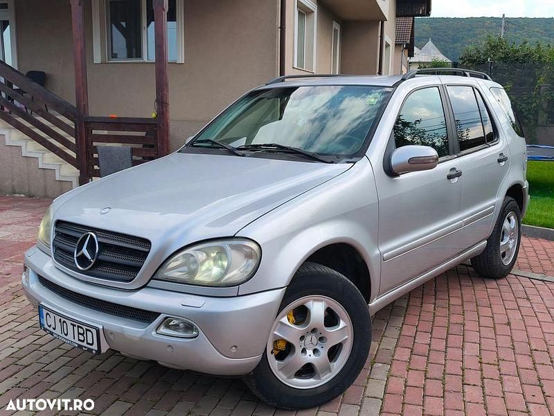 Culoaregri Utilizat 2001 Mercedes ML270 SUV | 2.850 EUR - Imagine 1/4