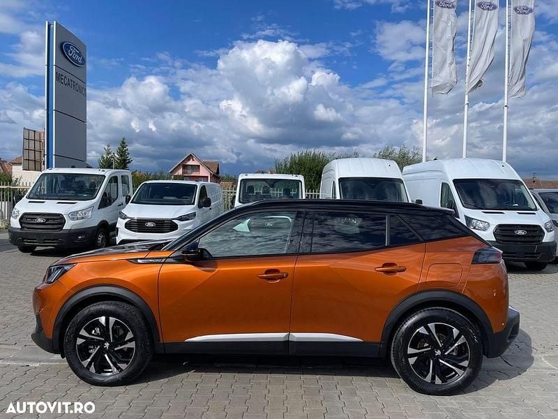 Portocaliu Utilizat 2023 Peugeot e-2008 GT SUV | 21.700 EUR - Imagine 1/4