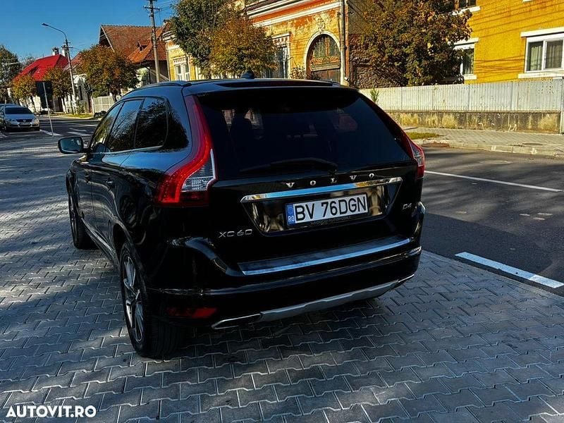 Second-hand Volvo XC60 Inscription 190 CP (139 kW) 2017 Culoarenegru SUV