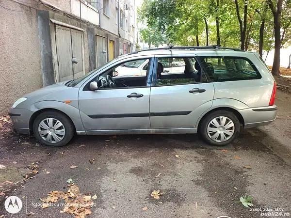 Argintiu Utilizat 2000 Ford Focus Break | 987 EUR (Puțin scump) - Imagine 1/4