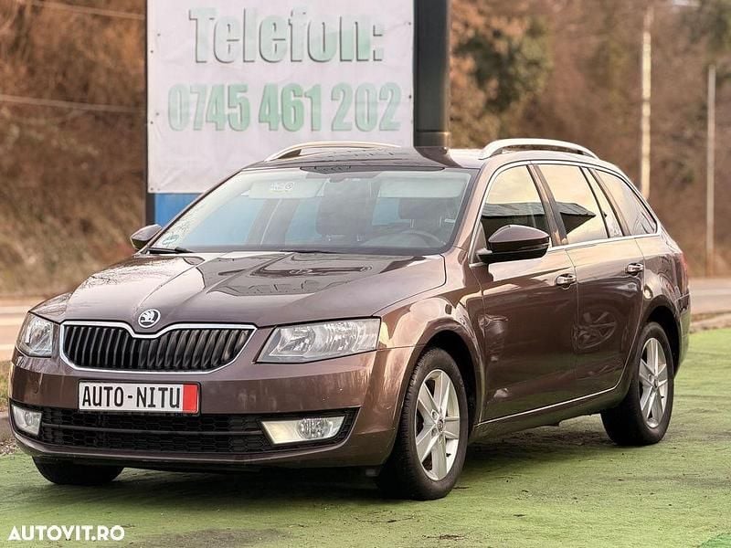 Culoaremaro Second-hand 2015 Skoda Octavia Break | 5.550 EUR (Super Preț) - Imagine 1/4