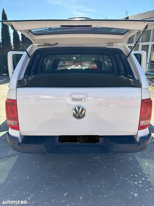 Second-hand VW Amarok 180 CP (132 kW) 2012 Culoarealb Pickup