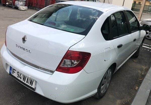 Second-hand Renault Symbol II 75 CP (55 kW) 2011 Alb Berlinǎ