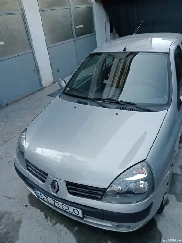 Utilizat 2005 Renault Clio II Berlinǎ | 1.300 EUR (Preț bun) - Imagine 1/4