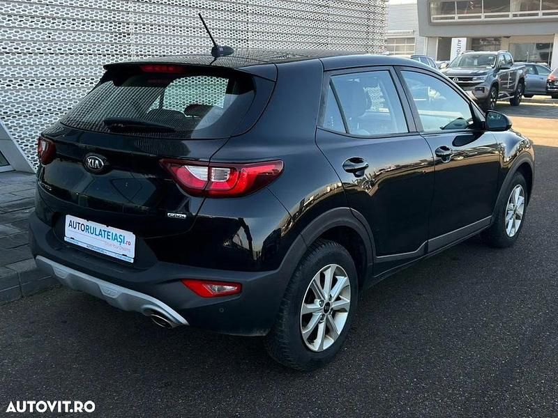 Second-hand Kia Stonic 110 CP (80 kW) 2018 Culoarenegru SUV