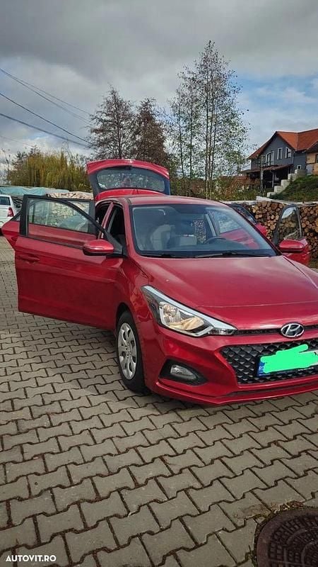 Culoarerosu Utilizat 2020 Hyundai i20 Comfort Hatchback | 11.000 EUR (Preț OK) - Imagine 1/4