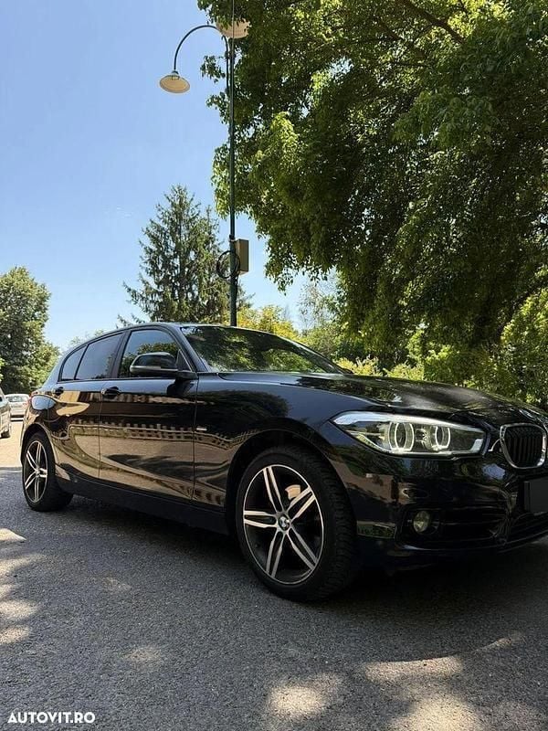 Negru Utilizat 2018 BMW 118 Sport Line Hatchback | 12.500 EUR (Preț bun) - Imagine 1/4