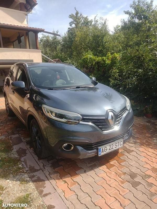 Culoareargint Utilizat 2016 Renault Kadjar Intens SUV | 9.950 EUR (Preț OK) - Imagine 1/4