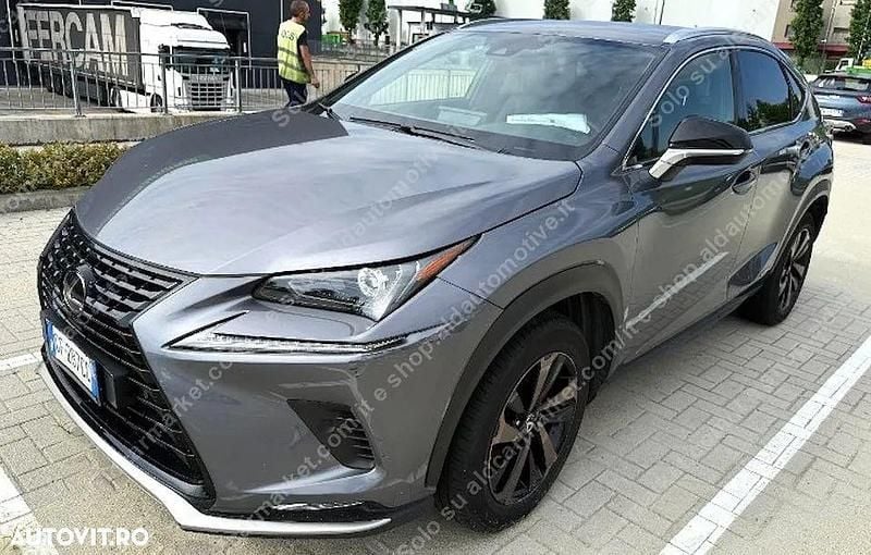 Culoaregri Utilizat 2021 Lexus NX300h E-FOUR Luxury Line SUV | 31.990 EUR (Preț OK) - Imagine 1/4