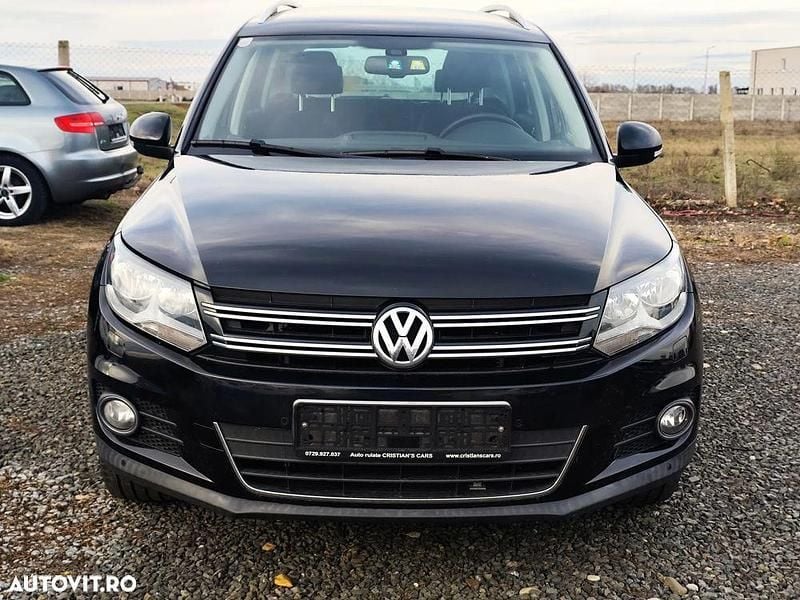 Culoarenegru Utilizat 2012 VW Tiguan Life SUV | 7.800 EUR (Preț bun) - Imagine 1/4