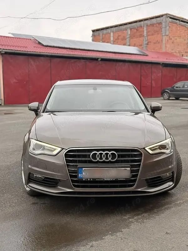 Second-hand Audi A3 180 CP (132 kW) 2014 Berlinǎ