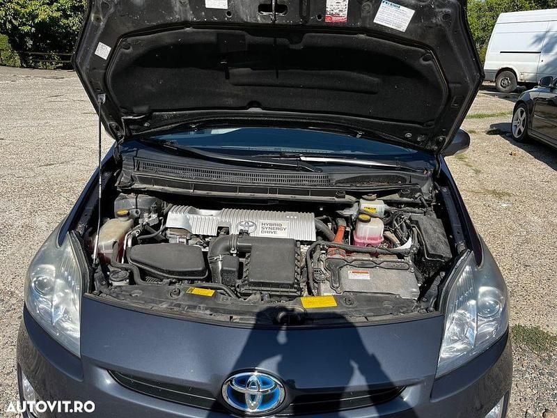 Second-hand Toyota Prius 136 CP (100 kW) 2011 Culoaregri Hatchback