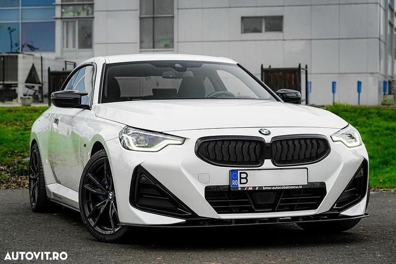 Second-hand BMW M240 M Sport 374 CP (275 kW) 2024 Culoarealb Coupe