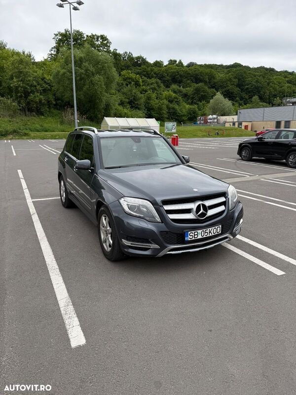 Albastru Utilizat 2013 Mercedes GLK220 SUV | 12.000 EUR (Preț OK) - Imagine 1/4