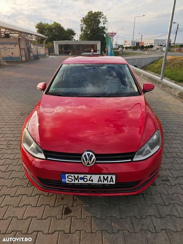 Culoarerosu Utilizat 2013 VW Golf VII Trendline Hatchback | 6.690 EUR (Preț OK) - Imagine 1/4