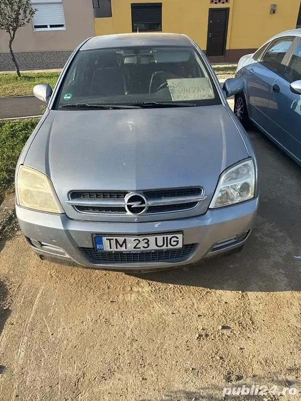 Utilizat 2004 Opel Vectra Berlinǎ | 1.900 EUR (Puțin scump) - Imagine 1/4