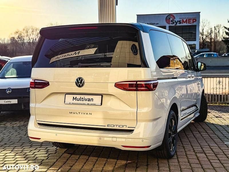 Nouă VW Multivan Life 150 CP (110 kW) 2025 Culoarealb Van