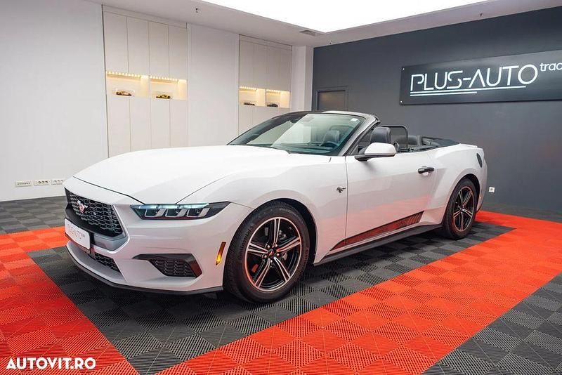 Second-hand Ford Mustang 317 CP (233 kW) 2025 Culoarealb Cabrio