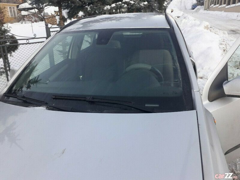 Gri Utilizat 2005 Opel Astra Break | 1.750 EUR (Preț OK) - Imagine 1/4