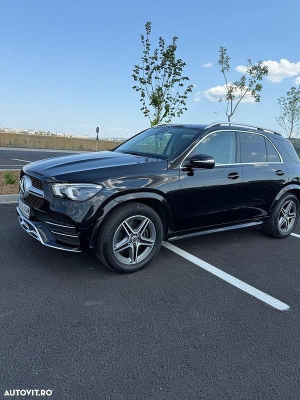 Negru Utilizat 2020 Mercedes GLE300 SUV | 54.999 EUR (Scump) - Imagine 1/4