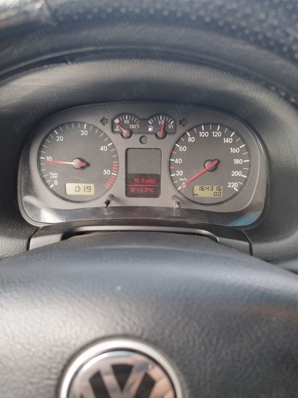 Utilizat 2001 VW Golf IV Hatchback | 1.600 EUR (Preț OK) - Imagine 1/4