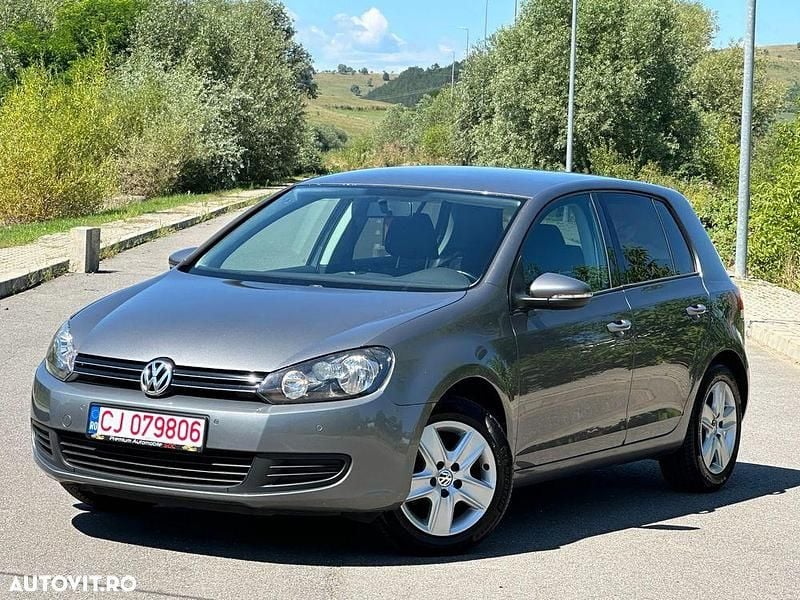 Gri Utilizat 2010 VW Golf VI Comfortline Hatchback | 5.489 EUR (Preț OK) - Imagine 1/4