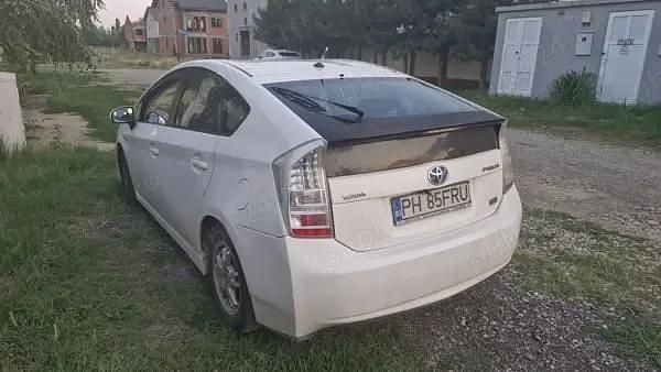Utilizat 2010 Toyota Prius Hatchback | 4.000 EUR - Imagine 1/4