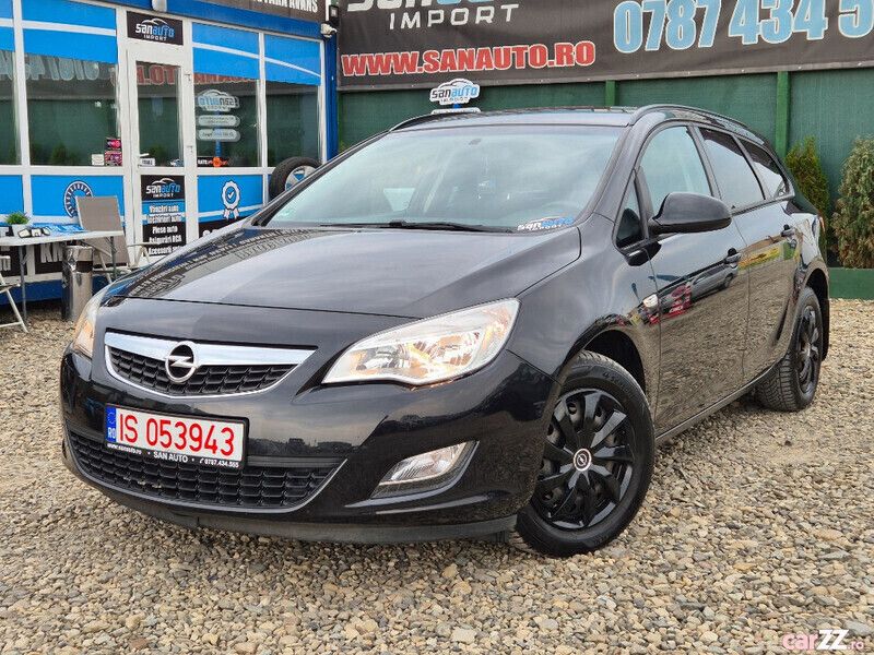 Negru Utilizat 2011 Opel Astra Break | 5.490 EUR (Preț OK) - Imagine 1/3