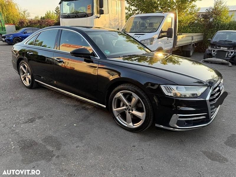 Culoarenegru Utilizat 2017 Audi A8 Berlinǎ | 32.000 EUR (Preț OK) - Imagine 1/4