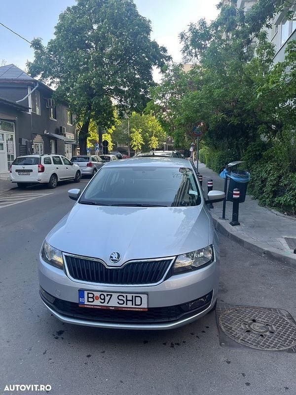 Gri Utilizat 2019 Skoda Rapid Ambition Hatchback | 9.500 EUR (Preț OK) - Imagine 1/4