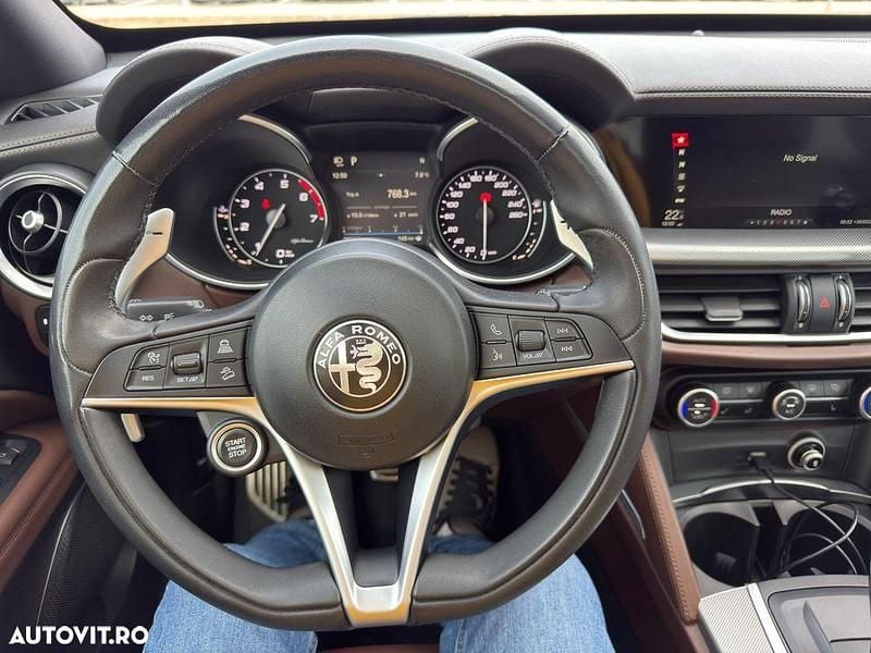 Second-hand Alfa Romeo Stelvio Tech Edition 200 CP (147 kW) 2019 Culoarenegru SUV