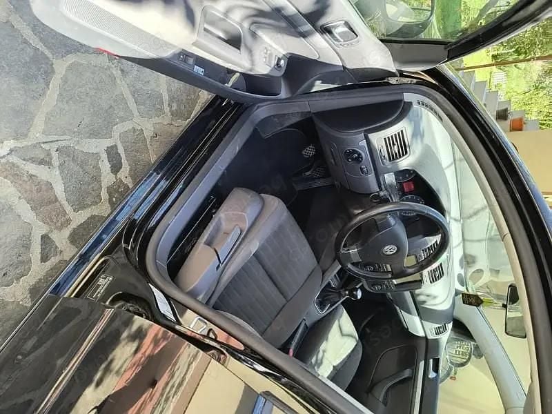 Second-hand VW Golf VI 80 CP (58 kW) 2008 Hatchback