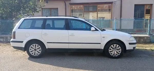 Utilizat 2002 VW Passat Break | 1.499 EUR (Preț bun) - Imagine 1/4