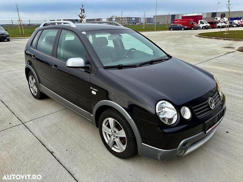 Second-hand VW Polo 86 CP (63 kW) 2005 Culoarenegru Hatchback