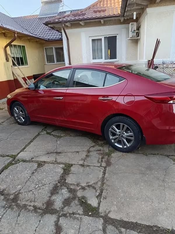 Second-hand Hyundai Elantra 128 CP (94 kW) 2018 Berlinǎ