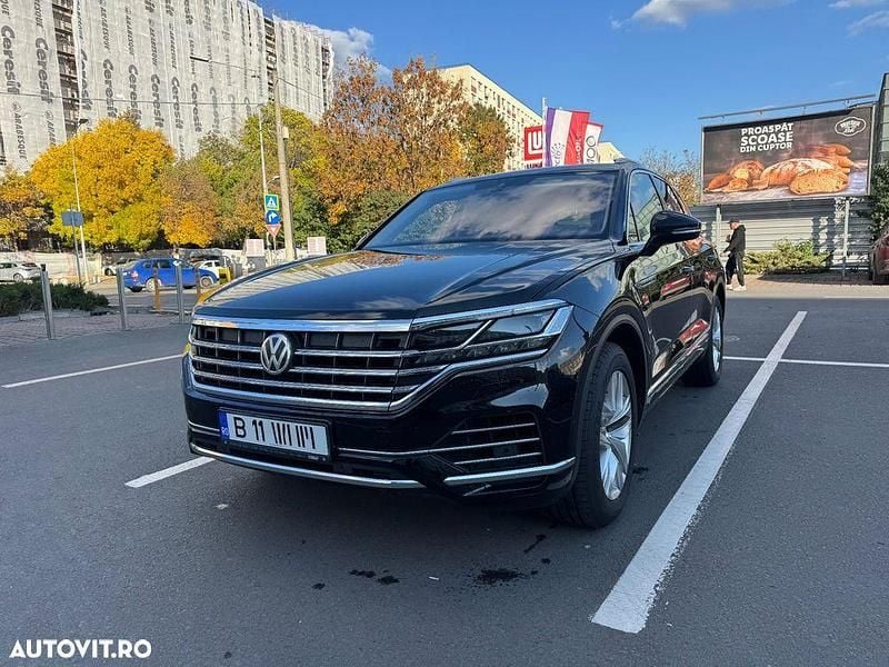 Second-hand VW Touareg Atmosphere 286 CP (210 kW) 2019 Culoarenegru SUV