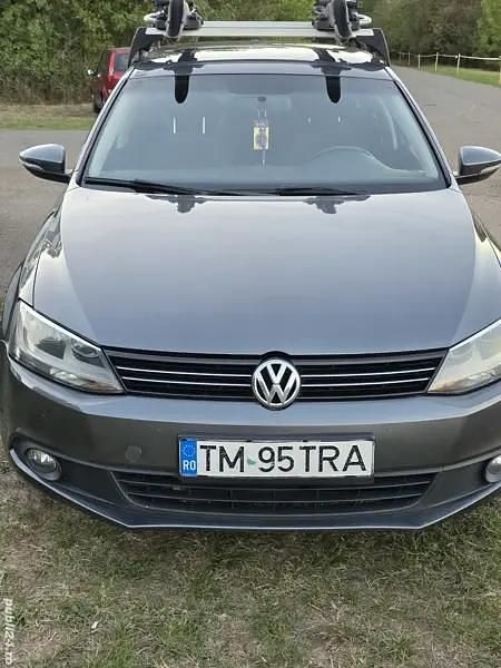 Second-hand VW Jetta 105 CP (77 kW) 2012 Berlinǎ