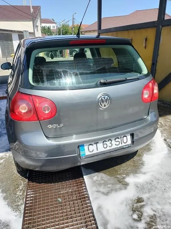 Utilizat 2008 VW Golf V Hatchback | 2.500 EUR (Preț bun) - Imagine 1/4
