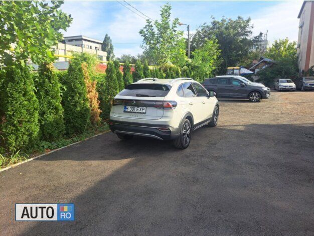 Second-hand VW Taigo 110 CP (80 kW) 2023 Argintiu SUV