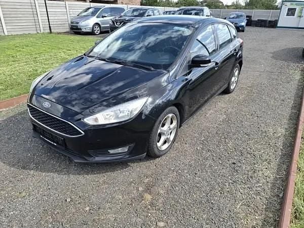 Culoarenegru Utilizat 2015 Ford Focus Trend Hatchback | 5.500 EUR (Super Preț) - Imagine 1/4