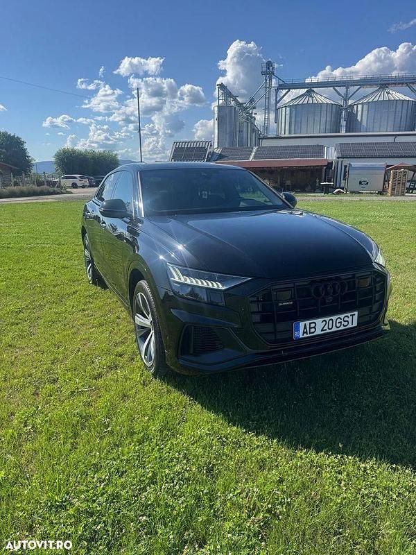 Negru Utilizat 2022 Audi Q8 Premium SUV | 54.000 EUR (Super Preț) - Imagine 1/4