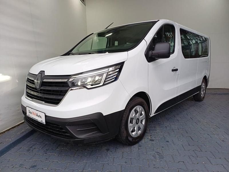 Albnormal Utilizat 2024 Renault Trafic Life Van | 30.950 EUR - Imagine 1/4