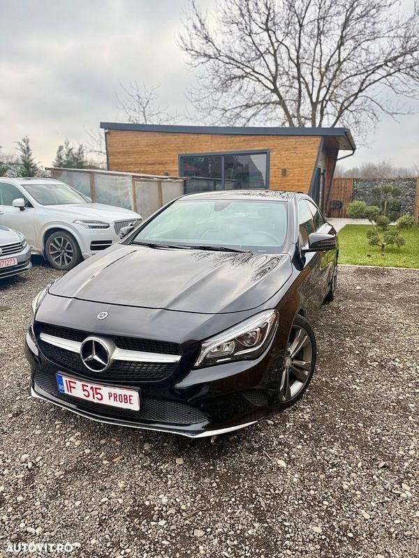 Second-hand Mercedes CLA200 Urban 136 CP (100 kW) 2017 Culoarenegru Berlinǎ