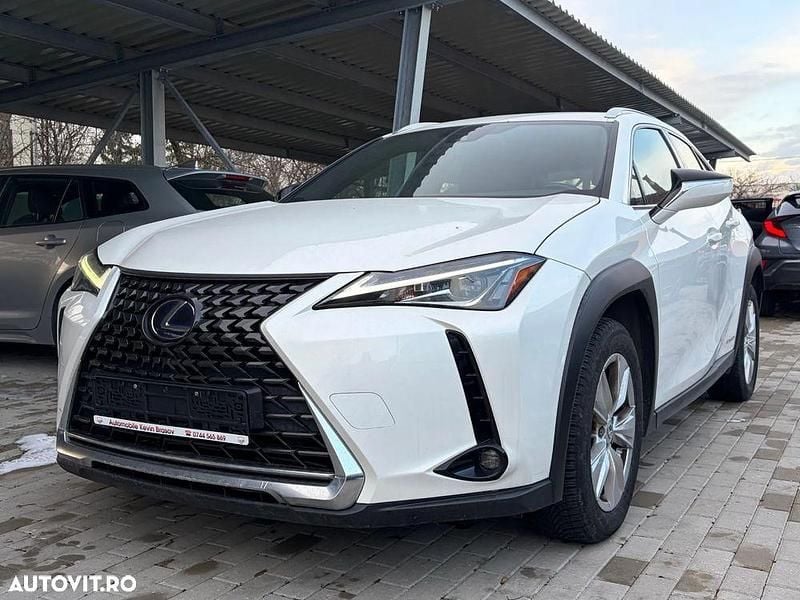 Culoarealb Second-hand 2021 Lexus UX 250h SUV | 21.800 EUR (Preț OK) - Imagine 1/4