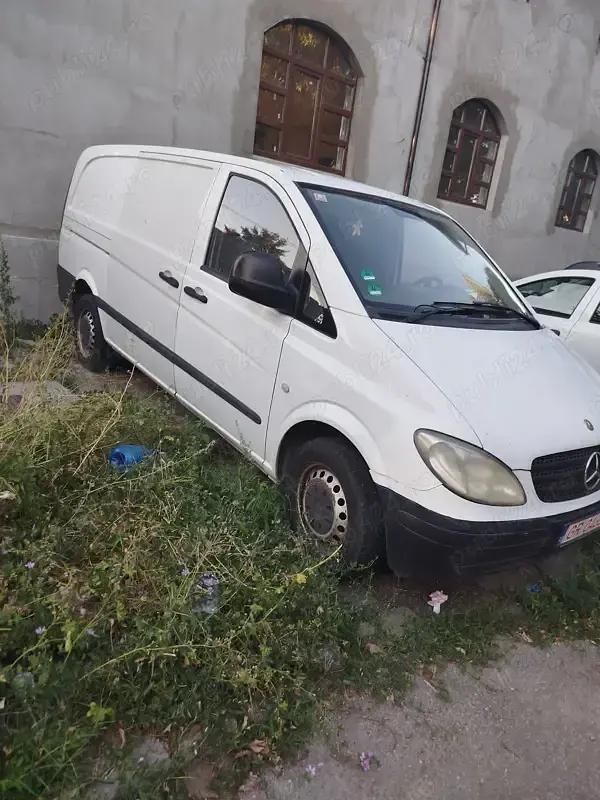 Utilizat 2006 Mercedes Vito Monovolum | 3.800 EUR (Super Preț) - Imagine 1/3