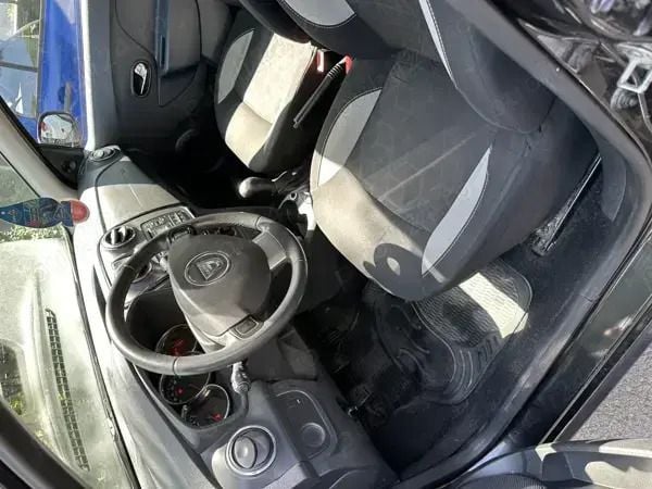 Utilizat 2016 Dacia Sandero Stepway Hatchback | 5.500 EUR (Preț bun) - Imagine 1/4